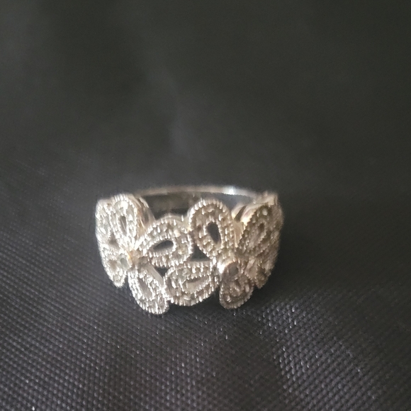 Lia Sophia Silver "Abloom" Ring - Picture 4 of 5